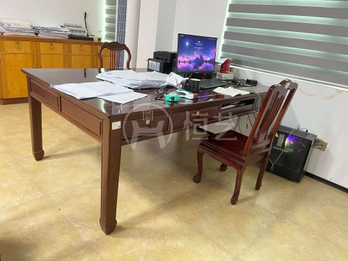 办公桌  印尼波罗格