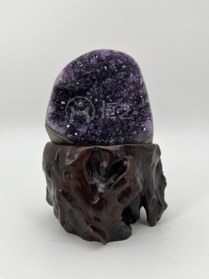 W紫水晶